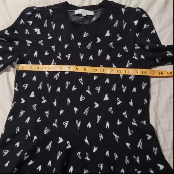 LOFT heart peplum sweater - Picture 4 of 7